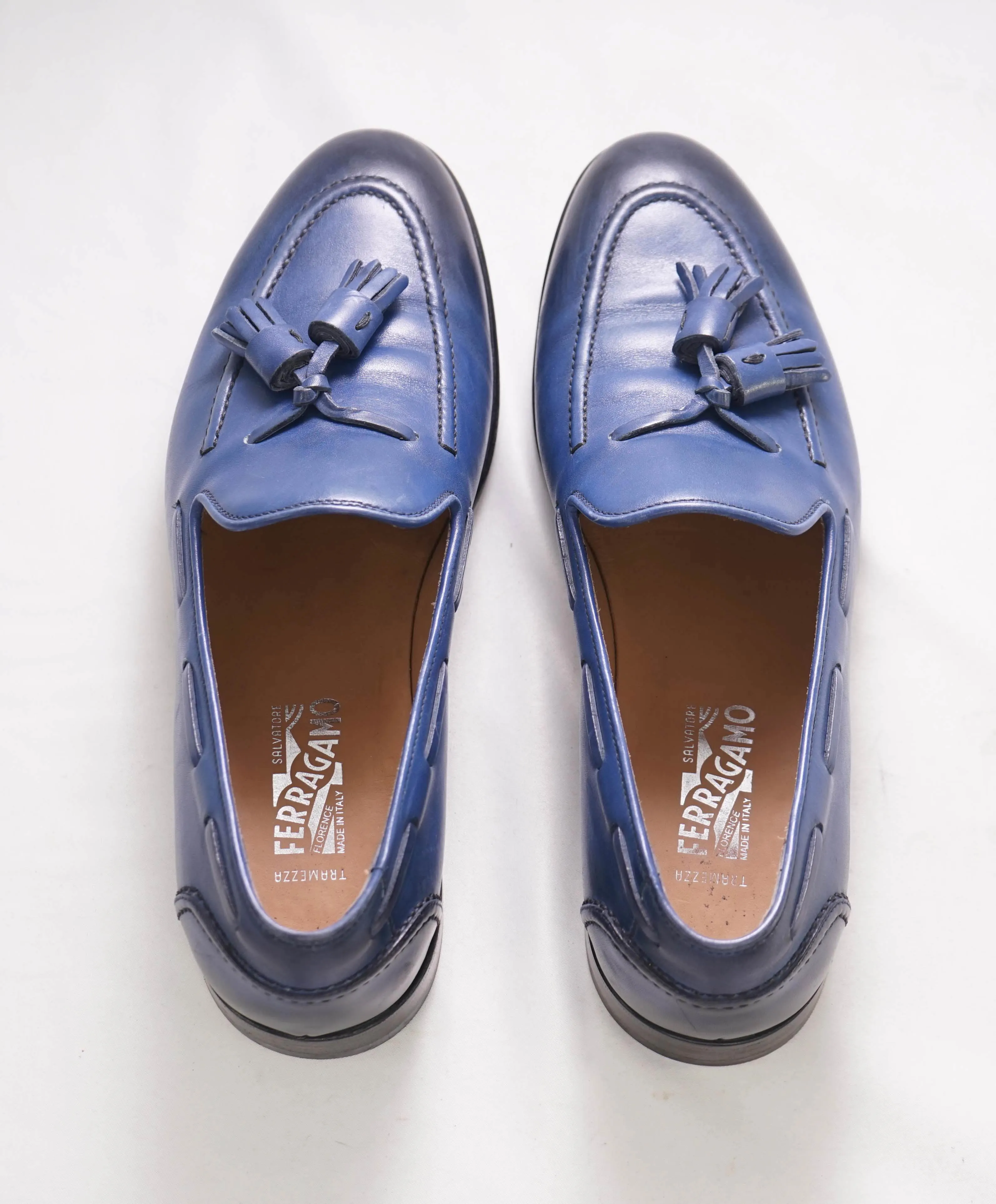 $1,250 SALVATORE FERRAGAMO - "TRAMEZZA MARIO" Tassle Baby Blue Leather Loafer - 8 D U