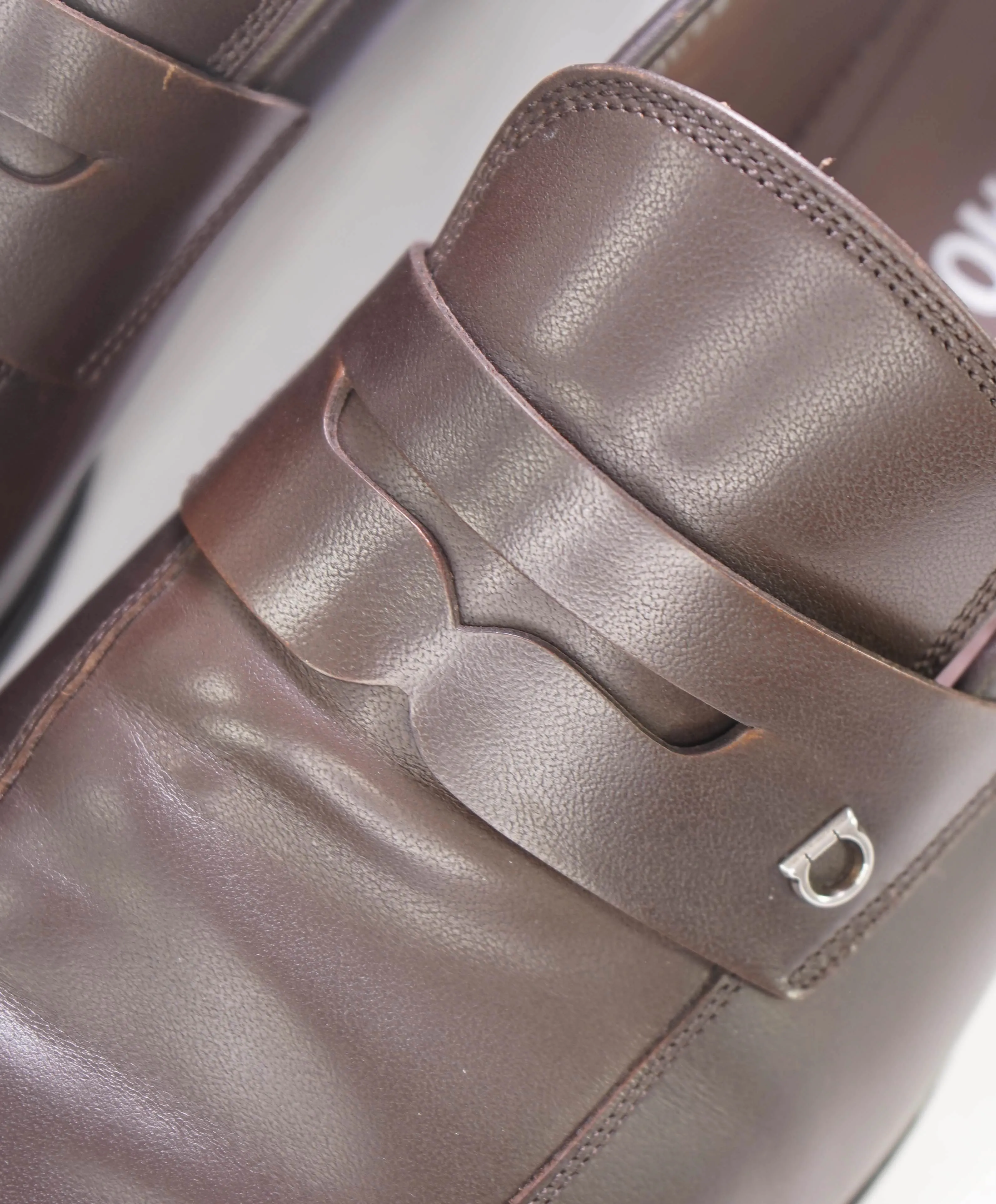 $850 SALVATORE FERRAGAMO - Brown Gancini Penny Loafer - 12 EE US