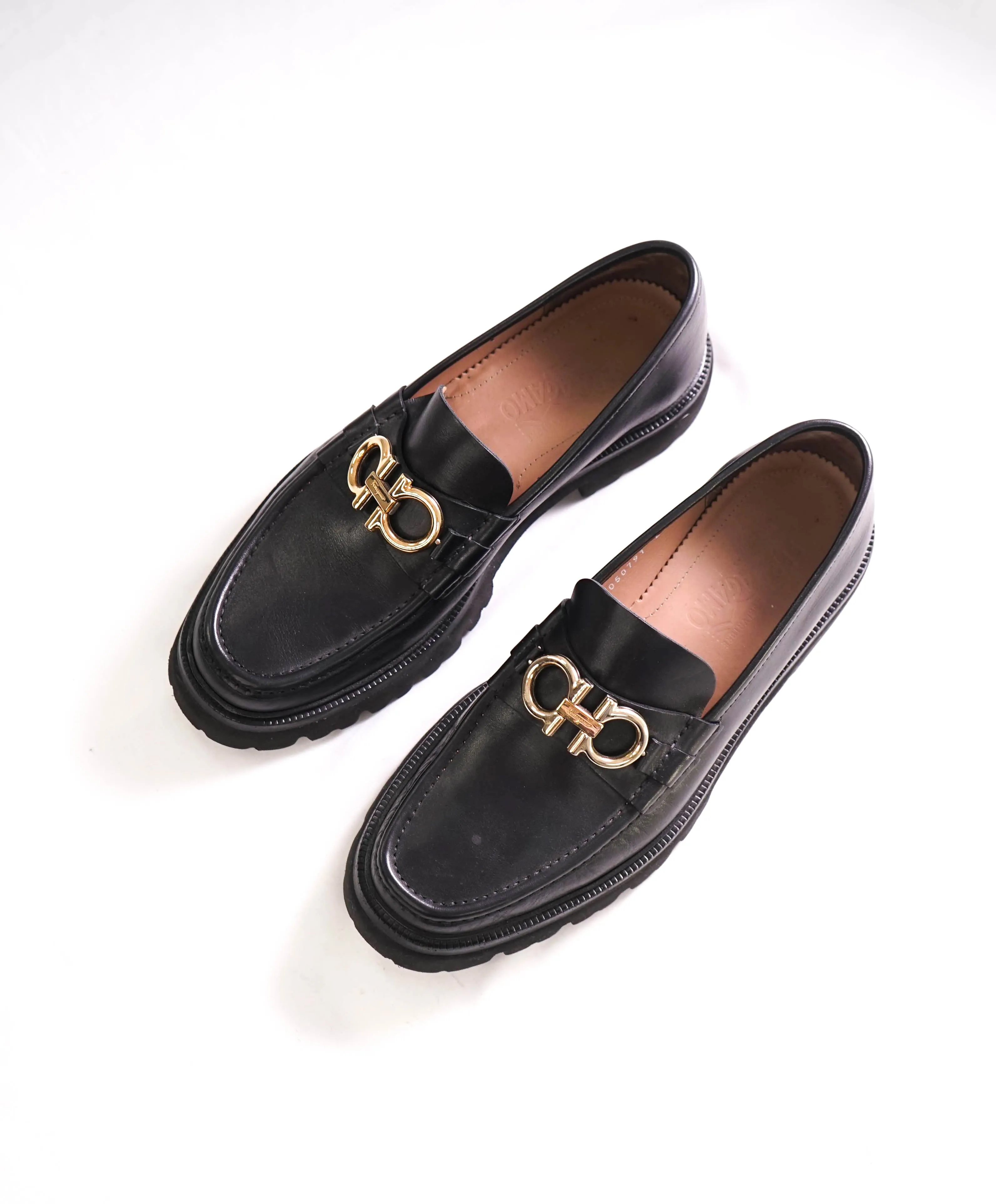 $930 SALVATORE FERRAGAMO - *BLEEKER* Black Leather Lug Sole Loafer - 9.5 E US