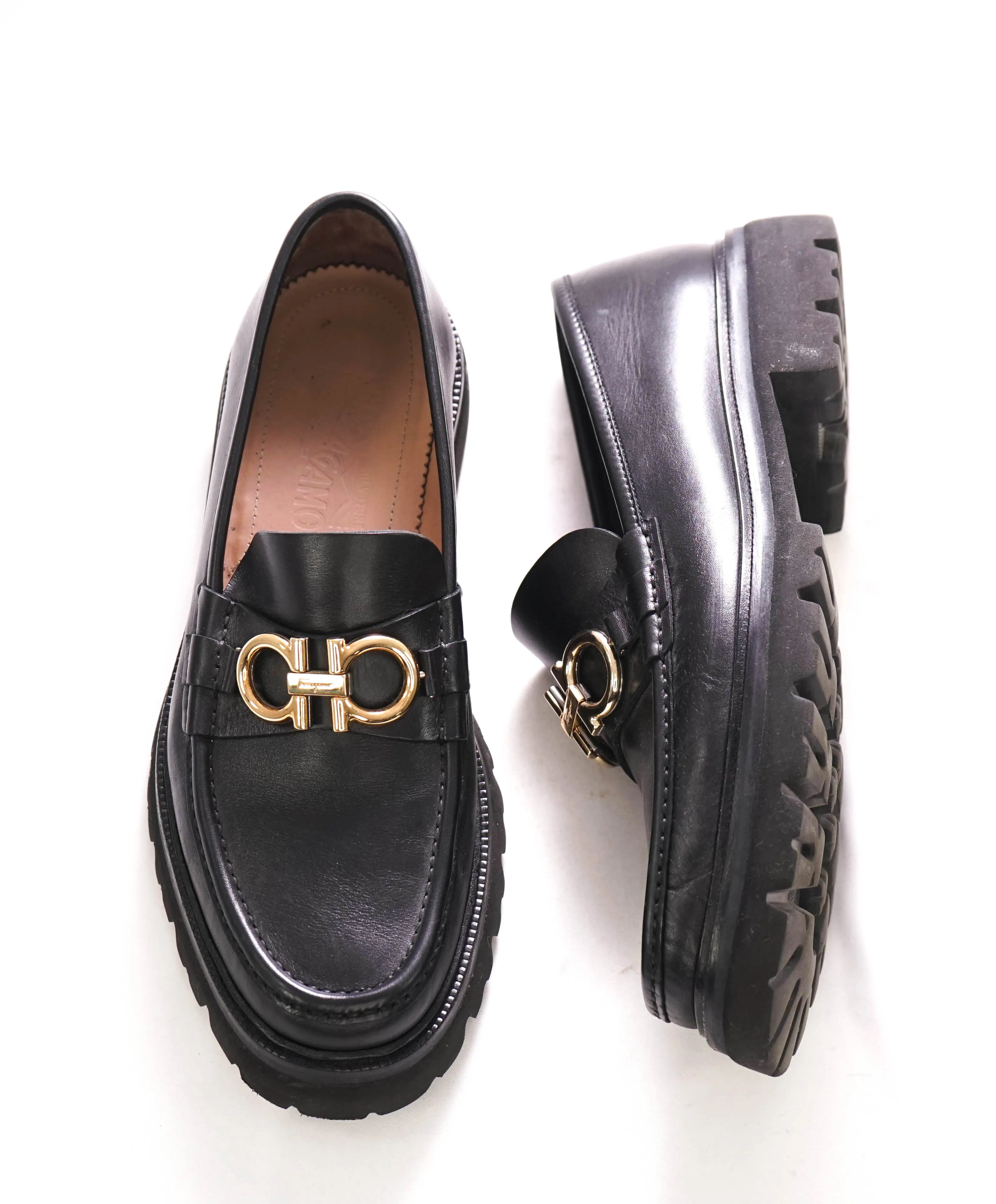 $930 SALVATORE FERRAGAMO - *BLEEKER* Black Leather Lug Sole Loafer - 9.5 E US