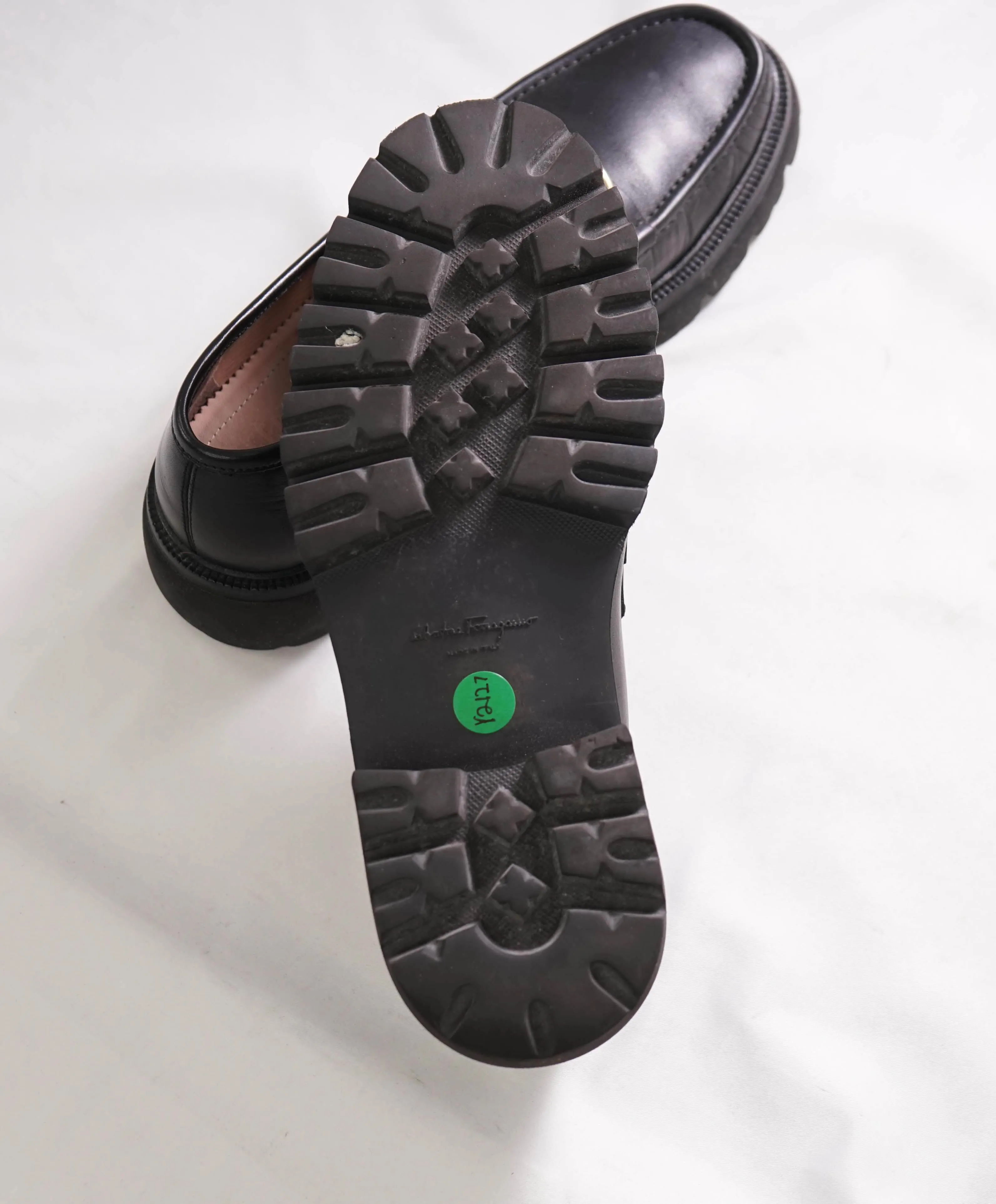 $930 SALVATORE FERRAGAMO - *BLEEKER* Black Leather Lug Sole Loafer - 9.5 E US