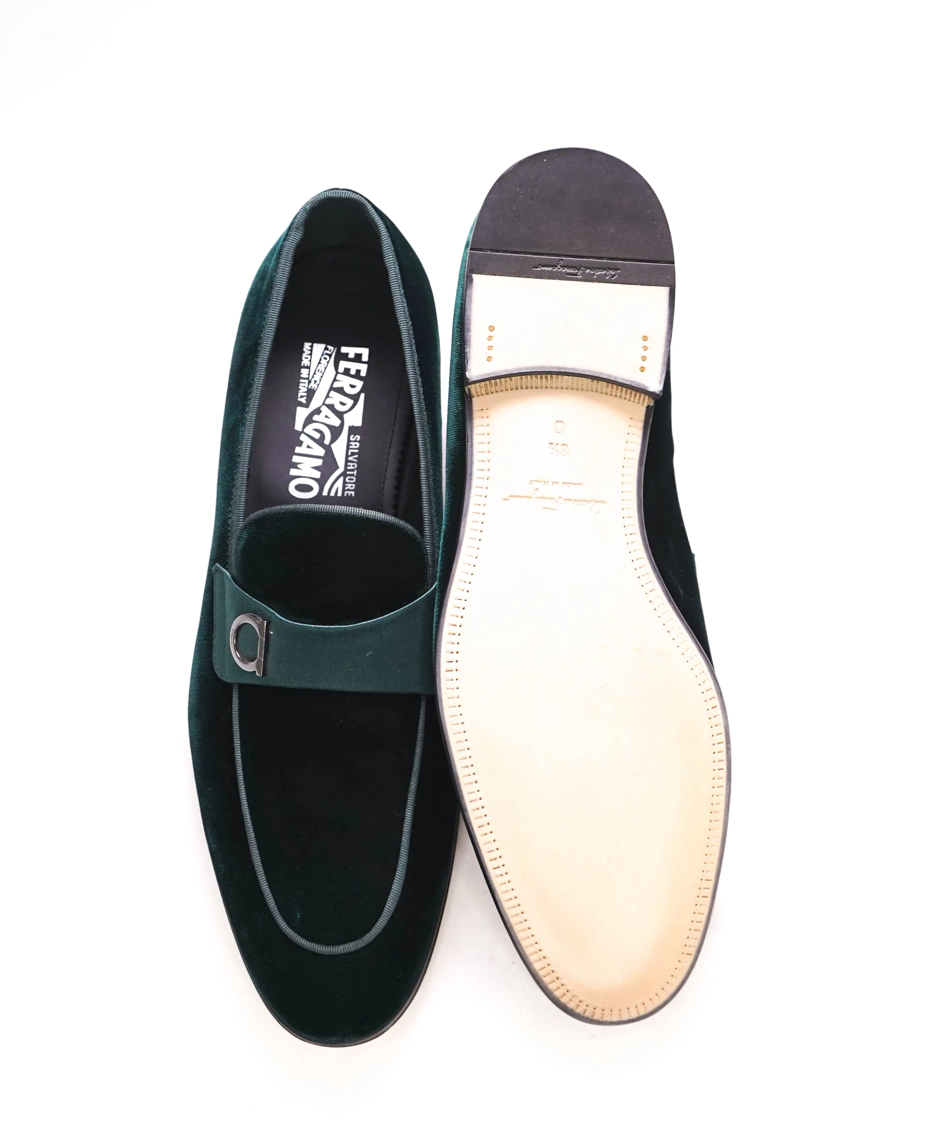 $950 SALVATORE FERRAGAMO - *LAPO * Green Velvet GANCINI Smoking Loafer - 8.5D US