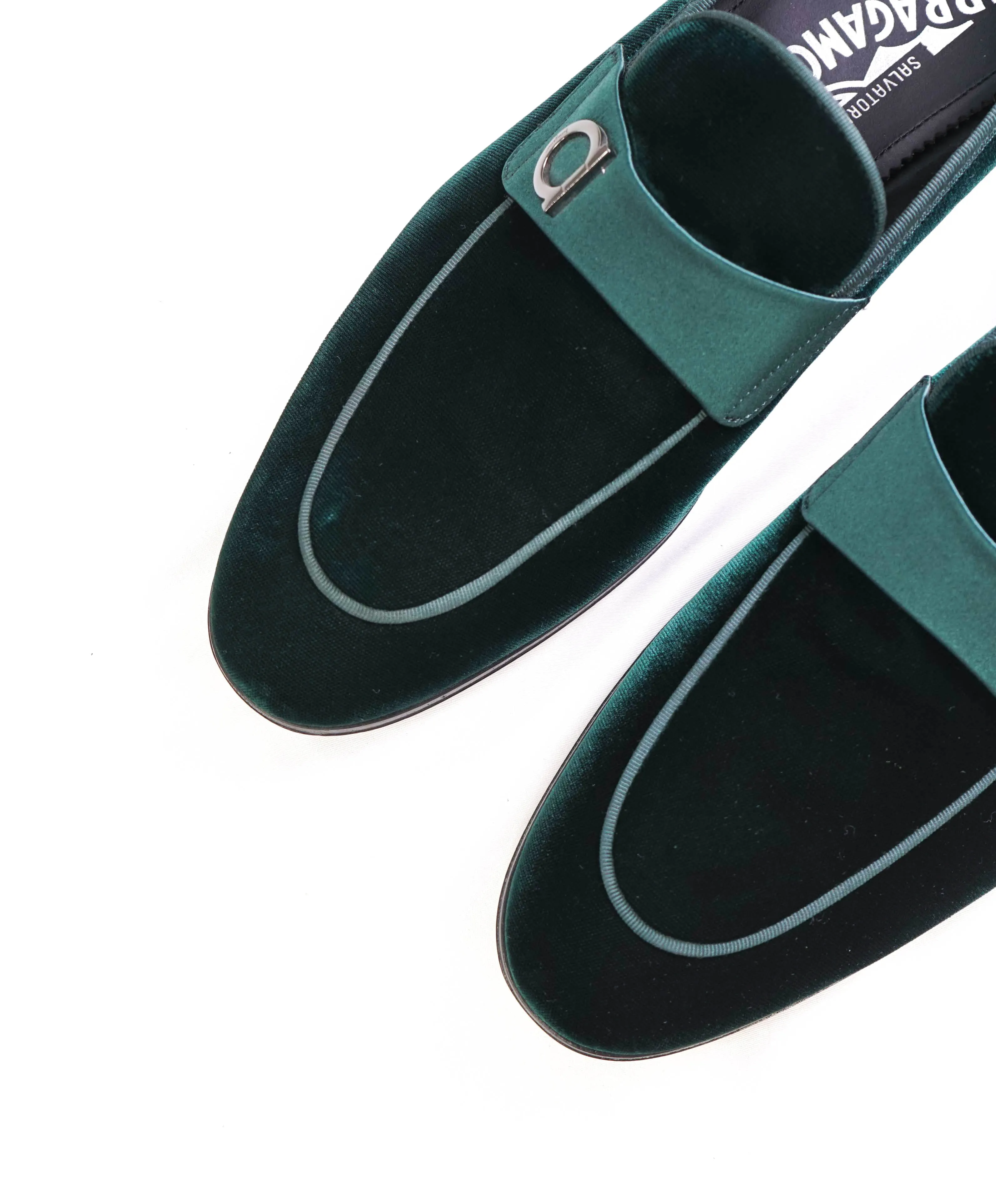$950 SALVATORE FERRAGAMO - *LAPO * Green Velvet GANCINI Smoking Loafer - 8.5D US