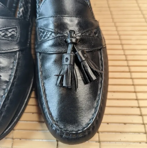 Allen Edmonds Men’s Size 8DMaxfield Dress Loafer Shoe Black Leather Tassels. Gre