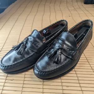 Allen Edmonds Men’s Size 8DMaxfield Dress Loafer Shoe Black Leather Tassels. Gre