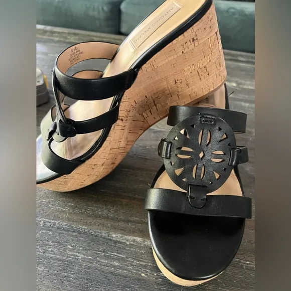 ANTONIO MELANI QUINNLYNN leather cork platform wedge sandal. Sz 8.5