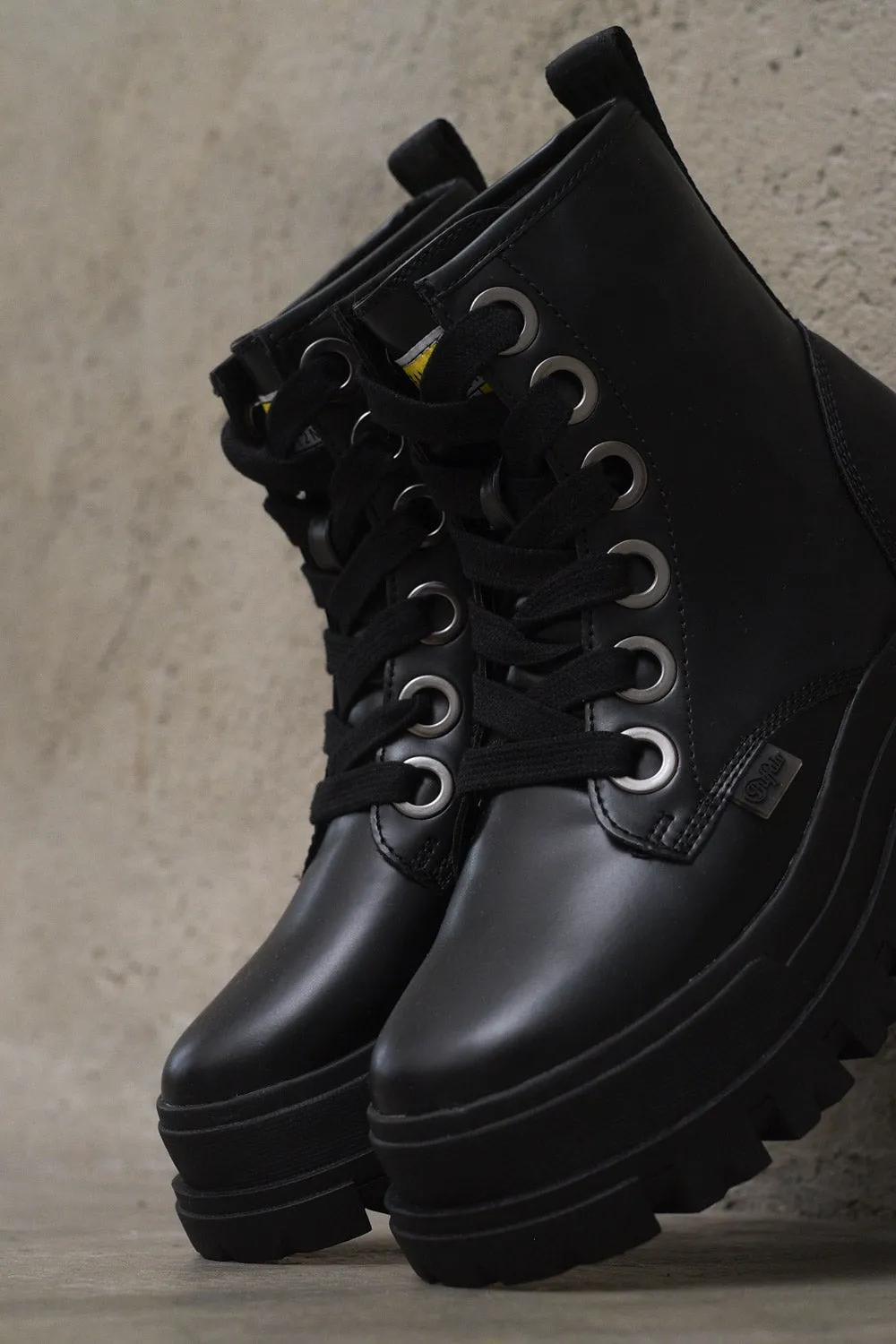 Aspha Lace Up HI - Black