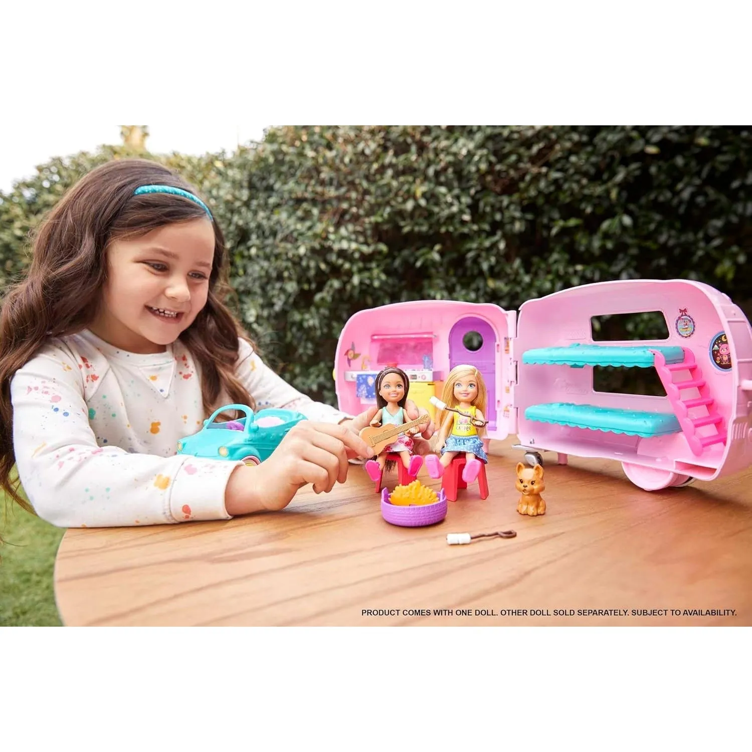 Barbie Chelsea Serie, Chelsea Auto und Camper Set mit 10  Barbie Camping Accessoires
