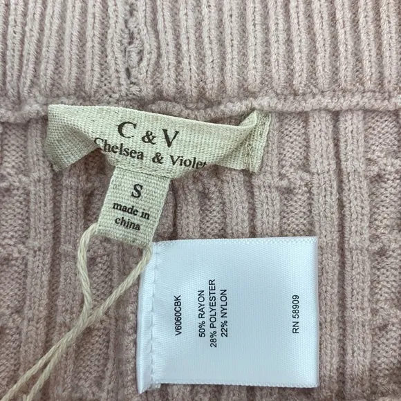 Chelsea &amp; Violet - NWT Creme Soft Pink Knit Shorts Size Small