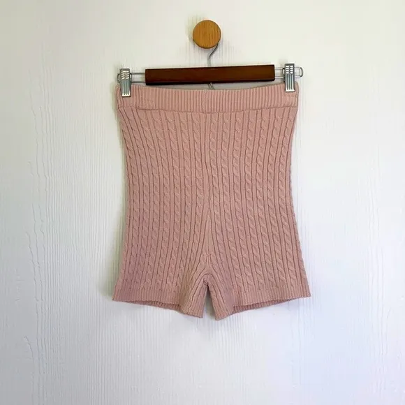 Chelsea &amp; Violet - NWT Creme Soft Pink Knit Shorts Size Small