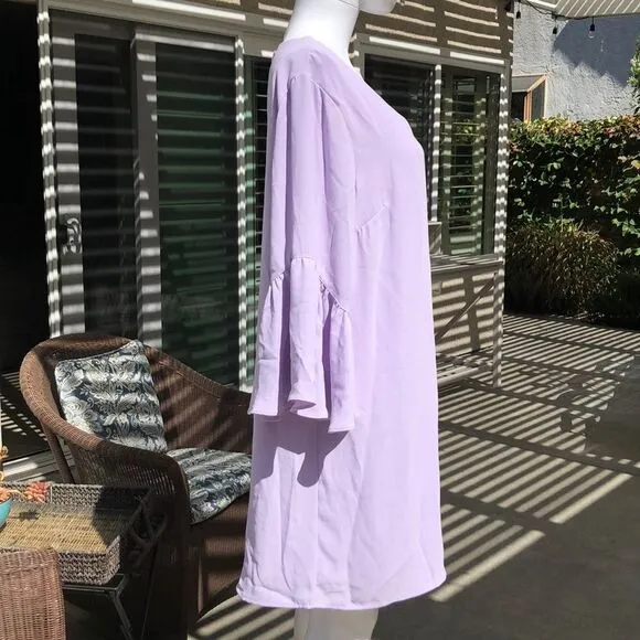 Chelsea 28 Bell Sleeve Shift Dress Size Medium