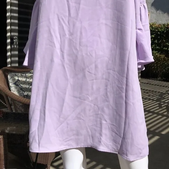 Chelsea 28 Bell Sleeve Shift Dress Size Medium