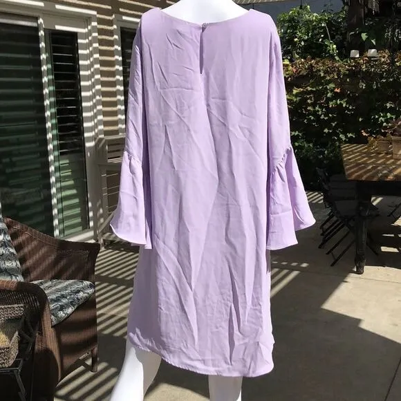Chelsea 28 Bell Sleeve Shift Dress Size Medium