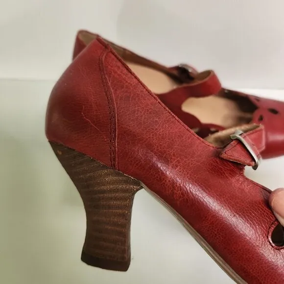 Crown Comforteur Chelsea Red Leather Mary Jane Pump Size 8M