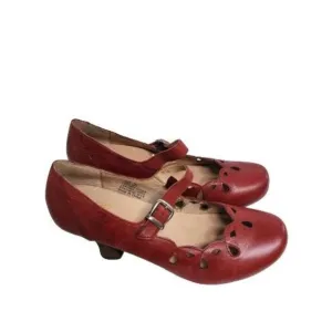 Crown Comforteur Chelsea Red Leather Mary Jane Pump Size 8M