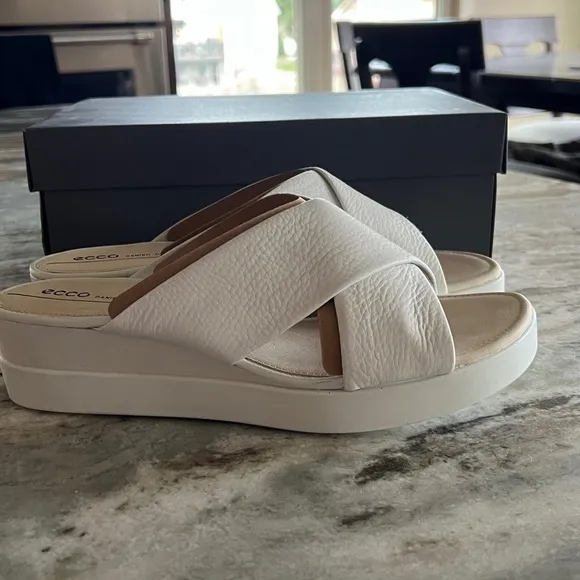 ECCO TOUCH SANDAL PLATEAU Off White Leather Wedge Sandal  Lightweight Multi Size