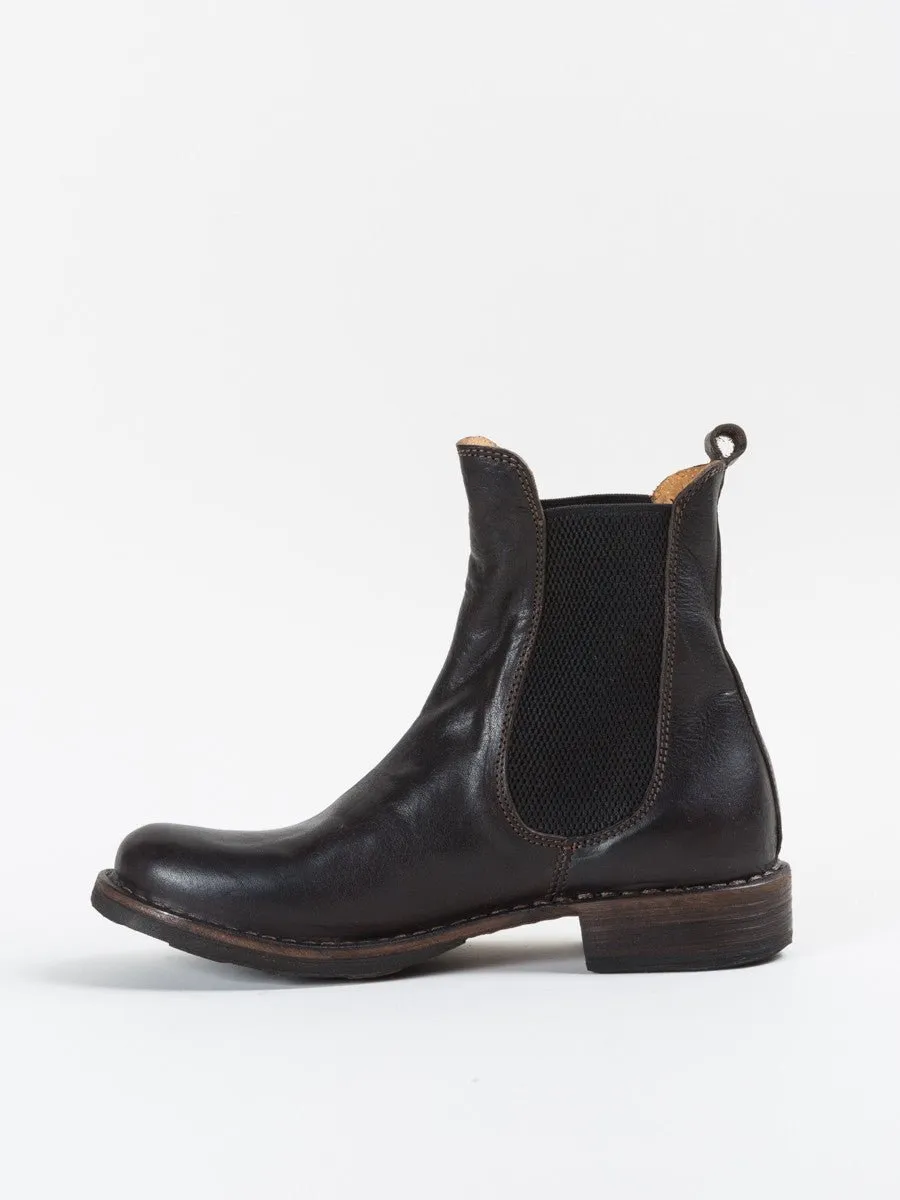 elia chelsea boot