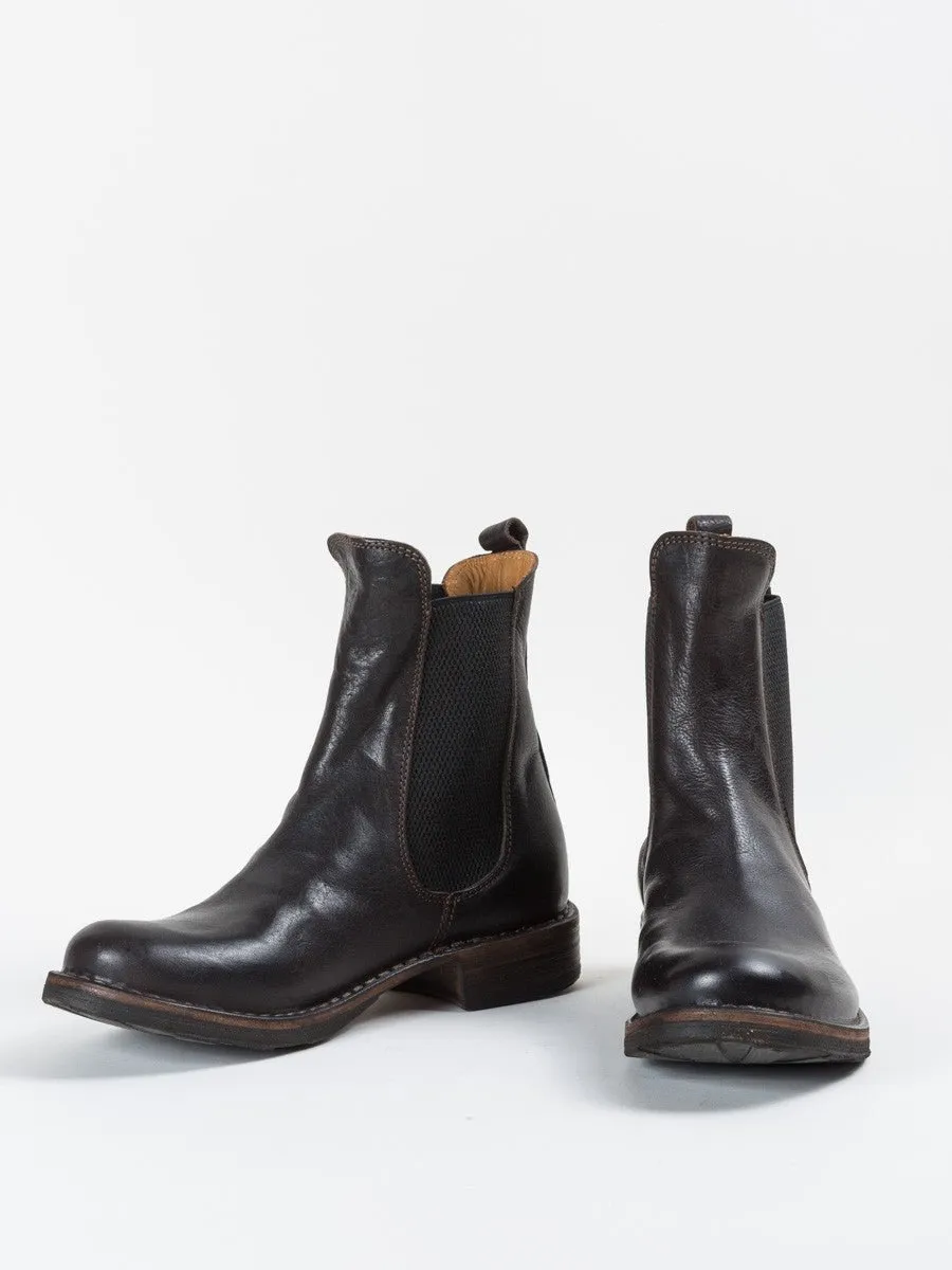 elia chelsea boot