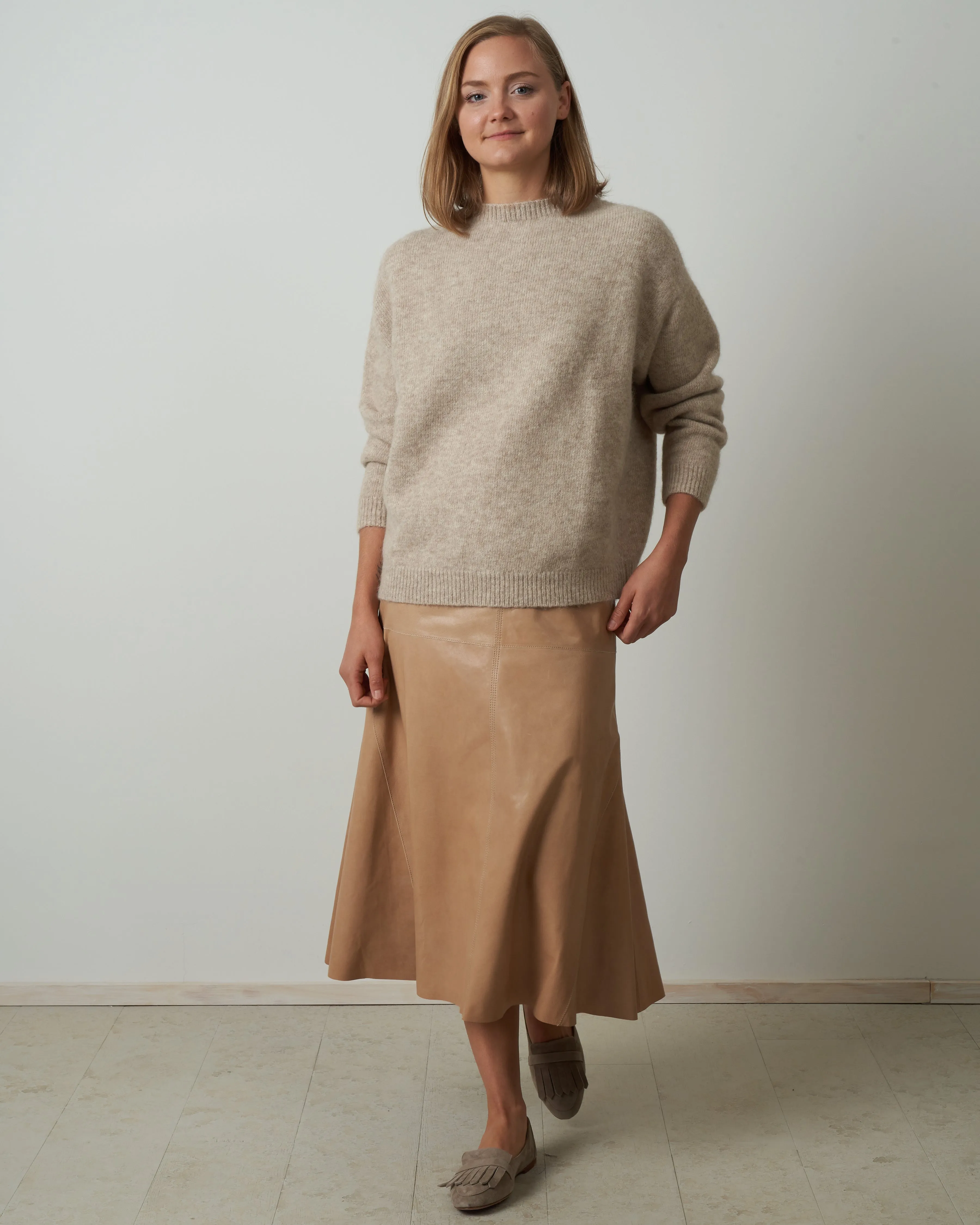 fluffy crewneck - hay