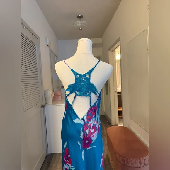 Free People FOREVER YOURS floral slip dress size XS