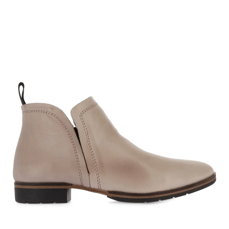 GAID - TAUPE LEATHER
