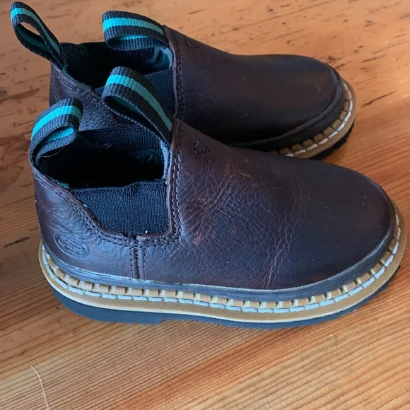 Georgia Giant toddler slip on leather boots. Brown, size 9.
