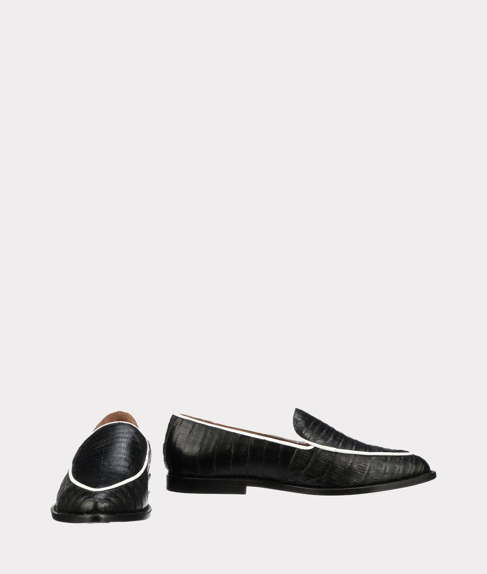 Karmen :: Black