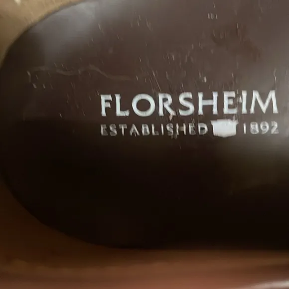 Men’s shoe, penny loafer by Florsheim, Burgundy color size 8D