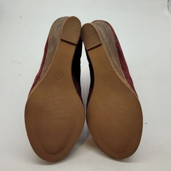 New DIBA Womens boot Size 6.5 burgundy red Suede leather wedge heel lace up