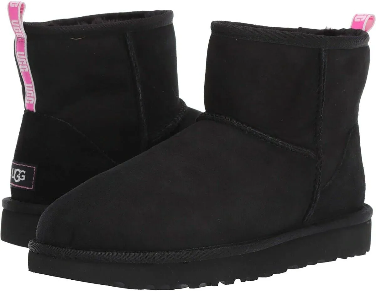 New UGG Women's Classic Mini II Graphic Logo Boots Black, Sz 7! NOTE: Inner side of right boot 2" stitch has come apart by sole of boot may be able to glue together!