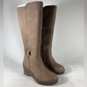 NEW Volatile Women's Cabrillo Tall Wedge Boot Size 6