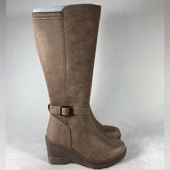 NEW Volatile Women's Cabrillo Tall Wedge Boot Size 6