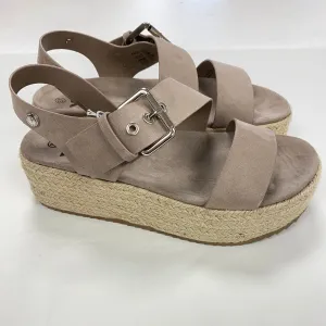 Platform faux suede sandal