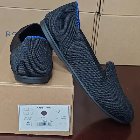 ROTHY'S KIDS LOAFER IN BLACK SOLID